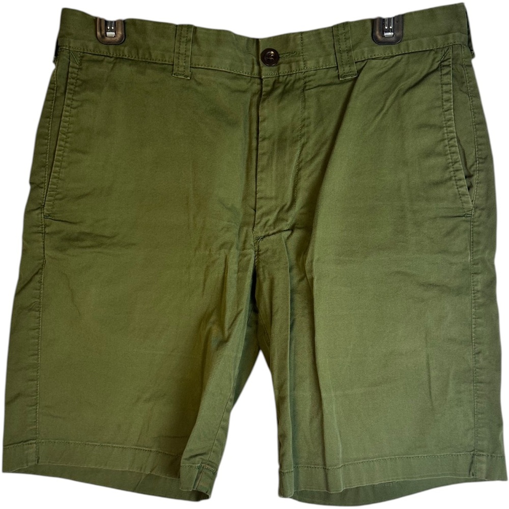 J. Crew Olive Green Flat Front Shorts Men’s 31